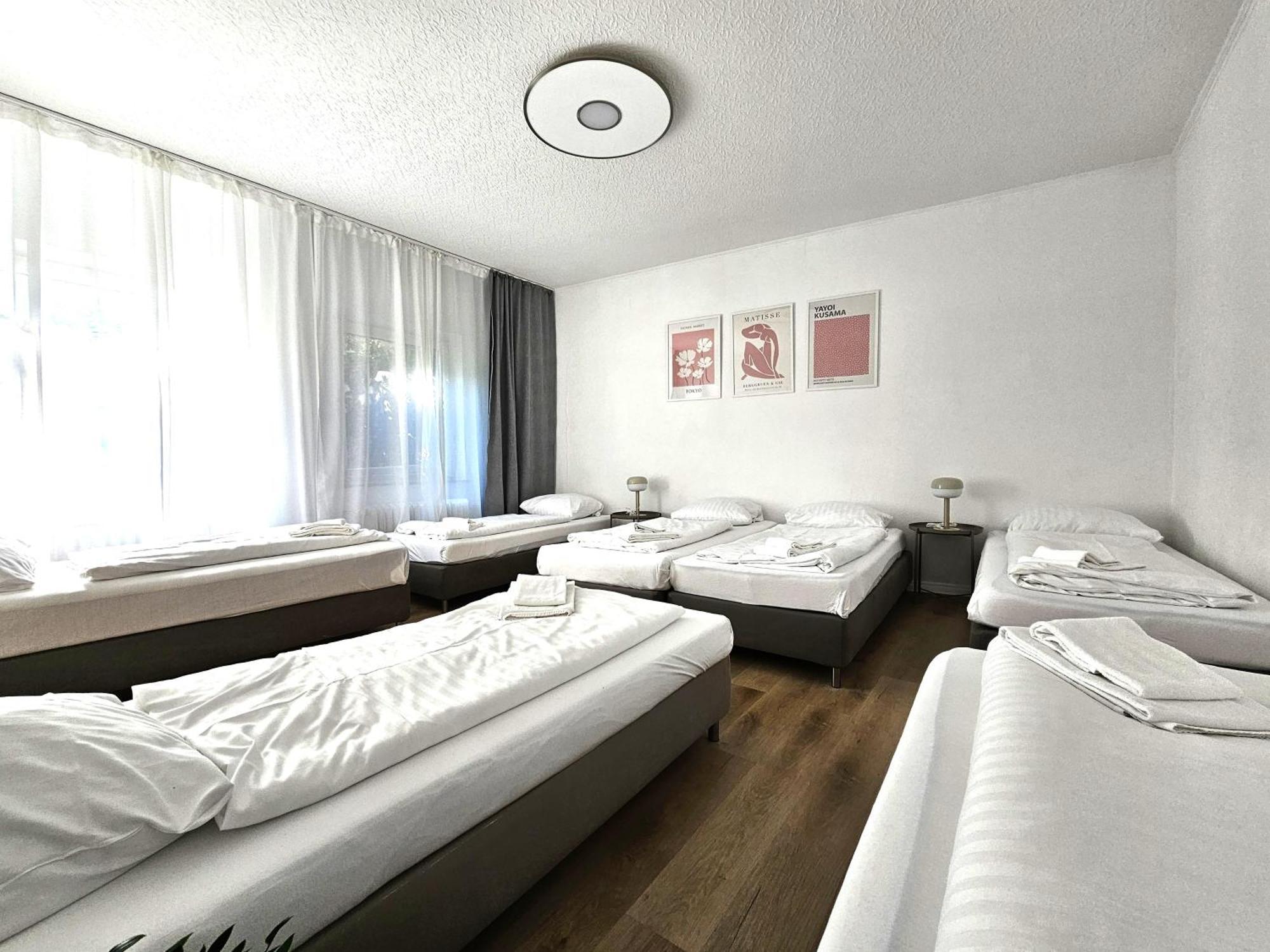 Spacious House Дюссельдорф Номер фото